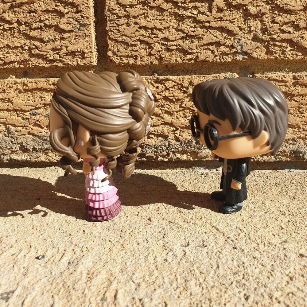Funko Pop Bundle Harry Potter With Gryffindor Sword & Yule Ball Hermione Granger - Picture 5 of 13